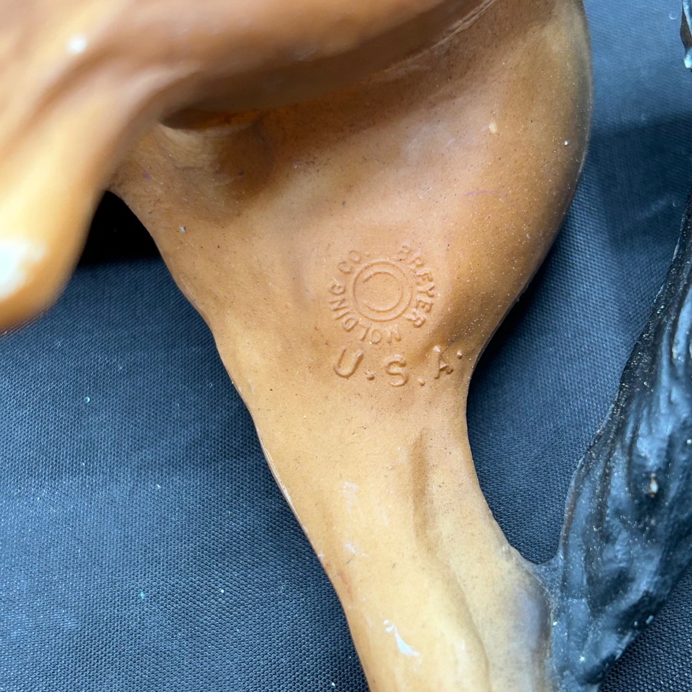 Vintage Breyer USA Cheyenne Western Horse Figurine Buckskin Black Mane Tail - Picture 7 of 7